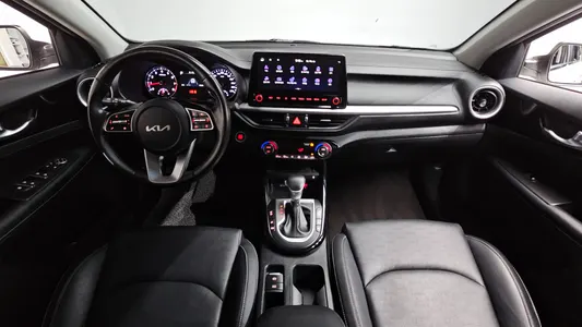 Kia K3 2 1.6 2022 7