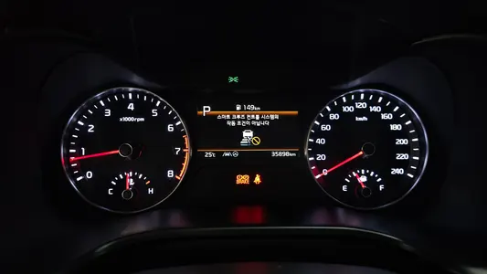 Kia K3 2 1.6 2022 8