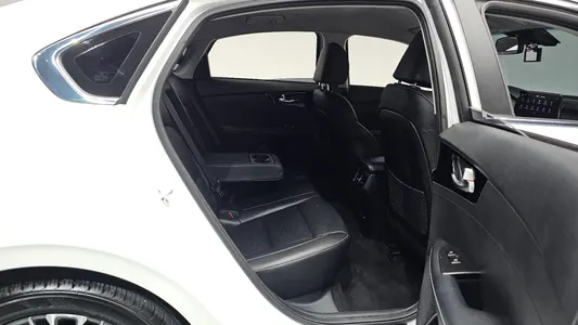 Kia K3 2 1.6 2022 12