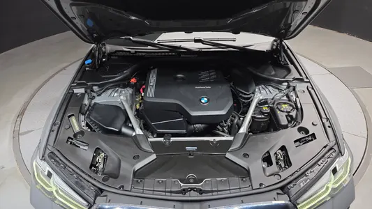 BMW 5 Series (G30) 530i xDrive M 2022 6