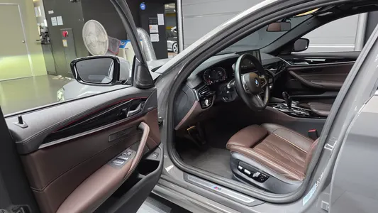 BMW 5 Series (G30) 530i xDrive M 2022 10