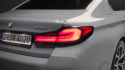 BMW 5 Series (G30) 530i xDrive M 2022 23