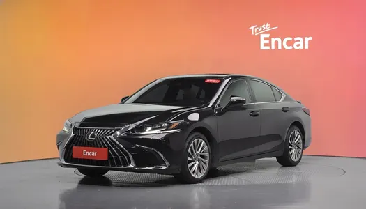 Lexus ES300h 7 2024