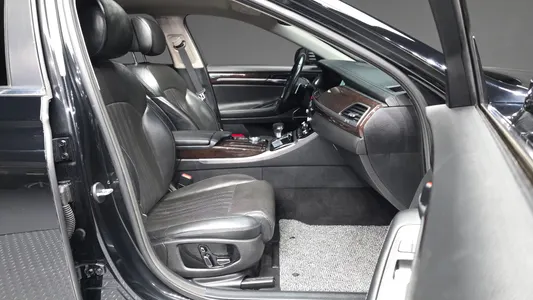 Genesis EQ900 3.3 T-GDI AWD 2016 11