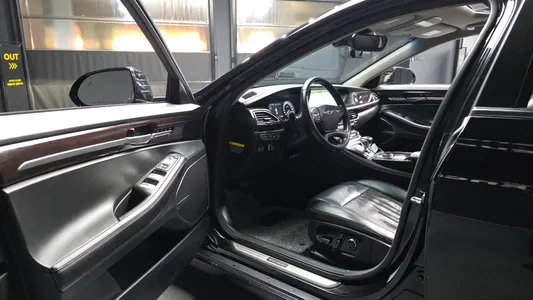 Genesis EQ900 3.3 T-GDI AWD 2016 10