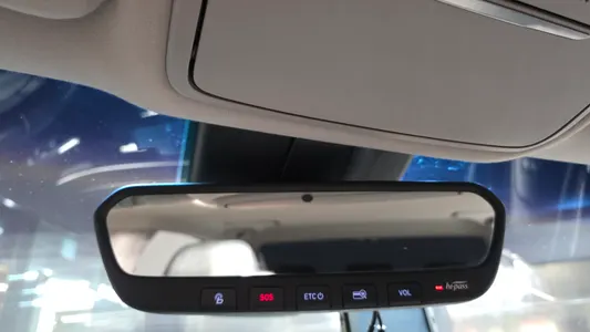 Genesis EQ900 3.3 T-GDI AWD 2016 17