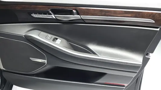 Genesis EQ900 3.3 T-GDI AWD 2016 25