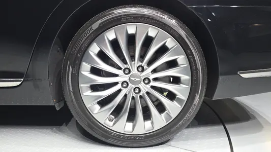 Genesis EQ900 3.3 T-GDI AWD 2016 22