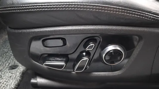 Genesis EQ900 3.3 T-GDI AWD 2016 35