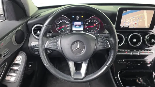 Mercedes-Benz C-Class W205 C200 2015 13
