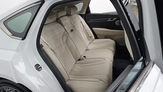 Genesis G80 (RG3) 3.5 AWD 2022 11