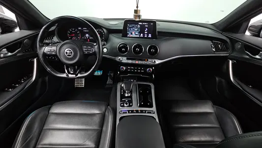 Kia Stinger 3.3 AWD 2019 7