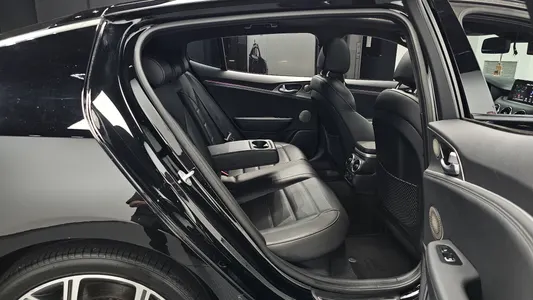Kia Stinger 3.3 AWD 2019 11