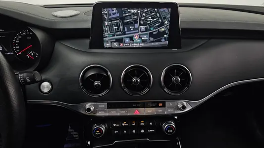 Kia Stinger 3.3 AWD 2019 14