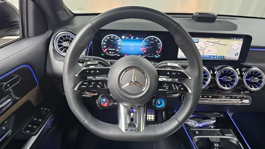 Mercedes-Benz GLB-Class X247 AMG GLB35 4MATIC 2025 12