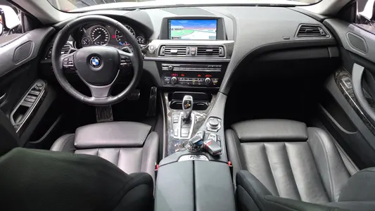 BMW 6 Series (F12) 640i 2013 7