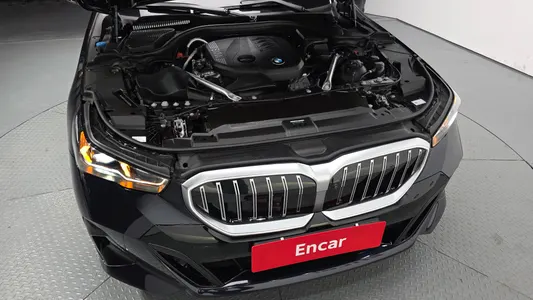 BMW 5 Series (G60) 523d xDrive M 2025 6