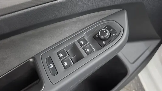 Volkswagen 8 2.0 TDI 2026 36