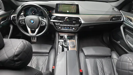 BMW 5 Series (G30) 520d xDrive M 2018 7