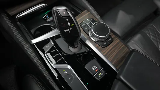 BMW 5 Series (G30) 520d xDrive M 2018 9