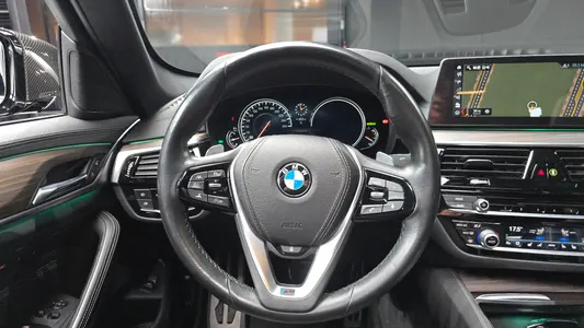 BMW 5 Series (G30) 520d xDrive M 2018 13