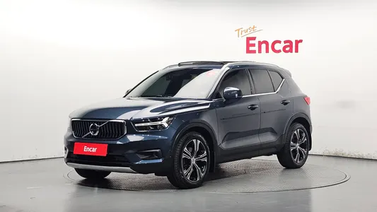 Volvo XC40 B4 2021