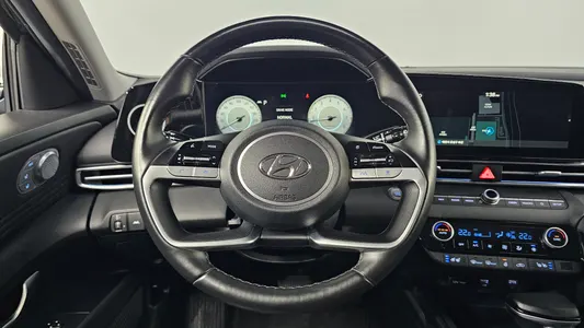Hyundai (CN7) 1.6 2020 13
