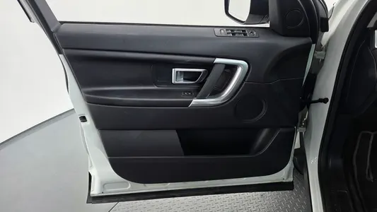 Land Rover 디스커버리 스포츠 2.0 TD4 SE 2016 24