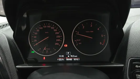 BMW 1 Series (F20) 118d 5 2014 8