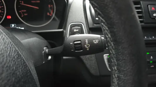 BMW 1 Series (F20) 118d 5 2014 16