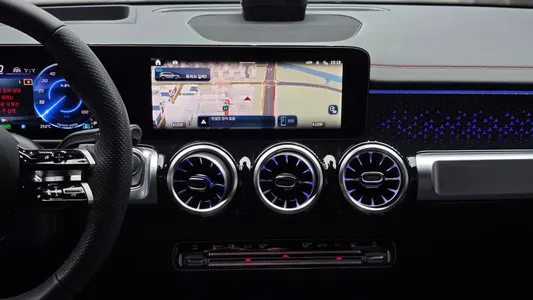 Mercedes-Benz EQB X243 EQB300 4MATIC AMG 2025 13