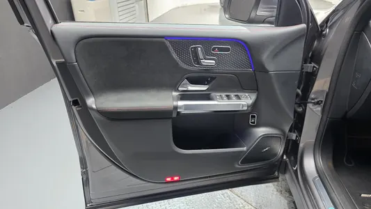 Mercedes-Benz EQB X243 EQB300 4MATIC AMG 2025 24