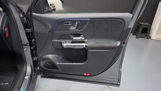 Mercedes-Benz EQB X243 EQB300 4MATIC AMG 2025 25