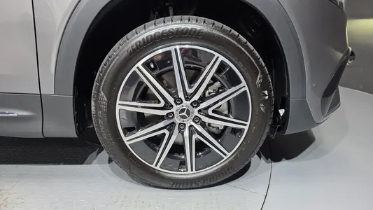 Mercedes-Benz EQB X243 EQB300 4MATIC AMG 2025 21
