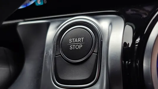 Mercedes-Benz EQB X243 EQB300 4MATIC AMG 2025 28