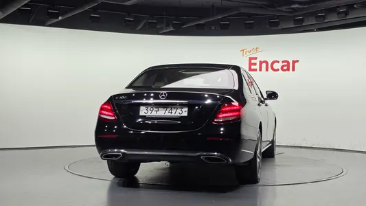 Mercedes-Benz E-Class W213 E300 2017 4