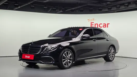 Mercedes-Benz E-Class W213 E300 2017