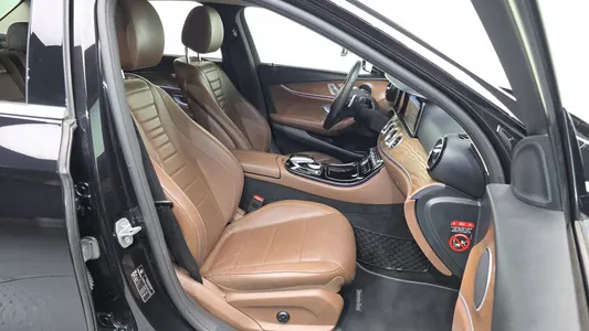 Mercedes-Benz E-Class W213 E300 2017 11