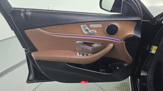 Mercedes-Benz E-Class W213 E300 2017 24
