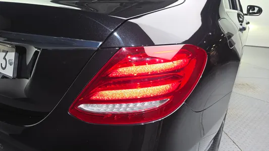 Mercedes-Benz E-Class W213 E300 2017 23