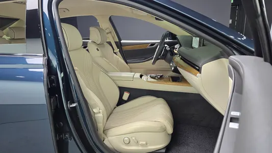 Genesis G80 (RG3) 2.5 2WD 2023 11
