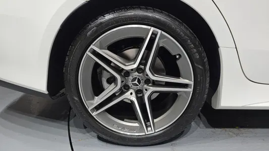 Mercedes-Benz CLS-Class C257 CLS300d 4MATIC 2023 5