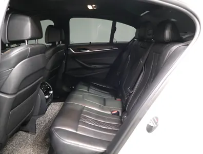 BMW 5 Series (G30) 530i xDrive M 2018 11