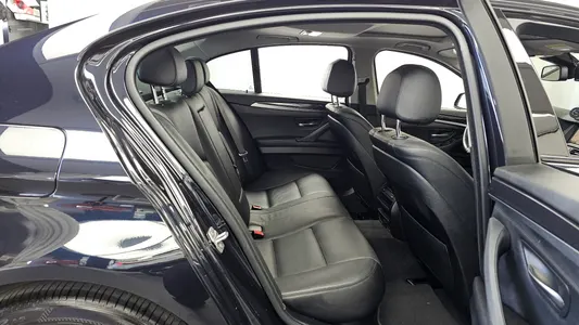 BMW 5 Series (F10) 520d M 2016 12