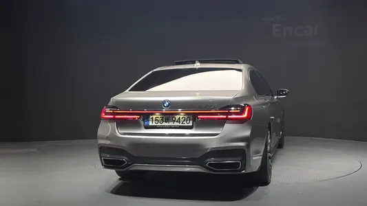 BMW 7 Series (G11) 745Le i M 2022 4