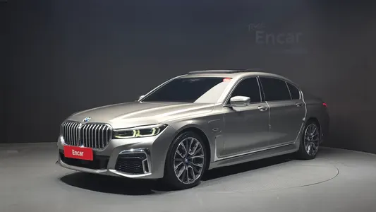 BMW 7 Series (G11) 745Le i M 2022
