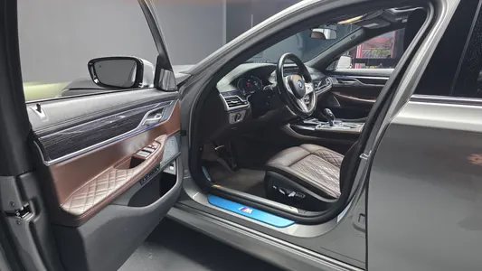 BMW 7 Series (G11) 745Le i M 2022 10