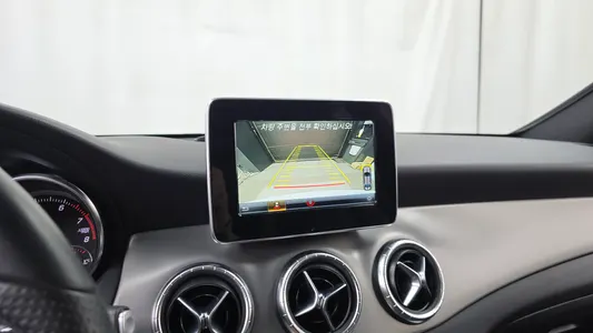 Mercedes-Benz CLA-Class C117 CLA220 AMG Line 2018 15