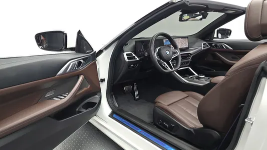 BMW 4 Series (G22) 420i M 2025 10