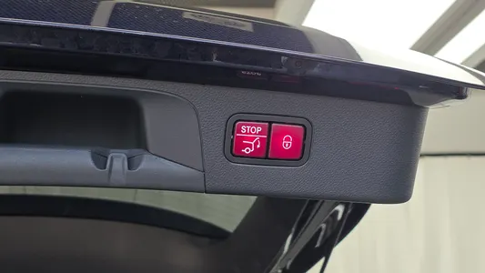 Mercedes-Benz GLC-Class X253 GLC300e 4MATIC 2021 27